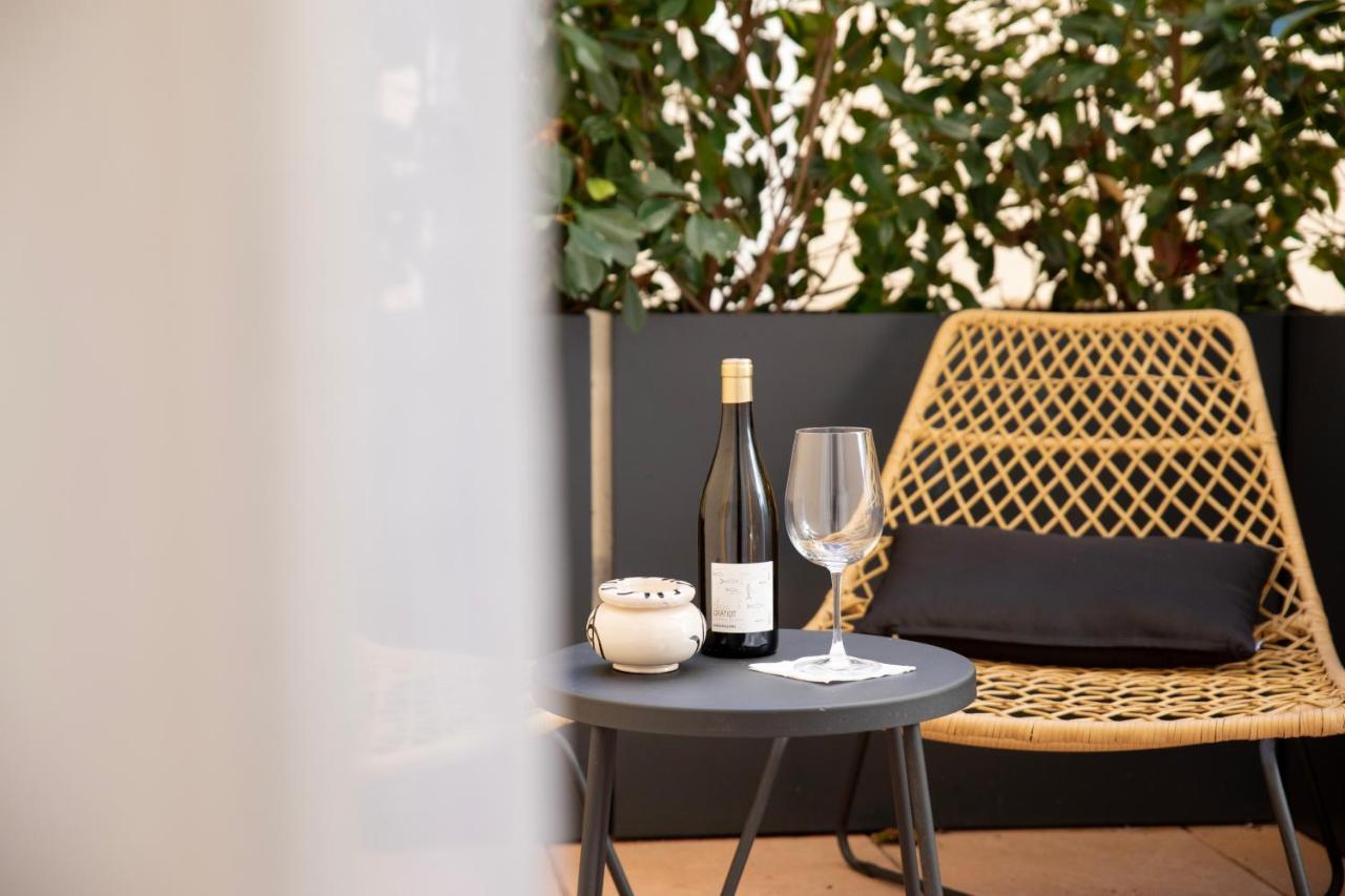 Les Cles Secretes Hotel Сет Екстериор снимка